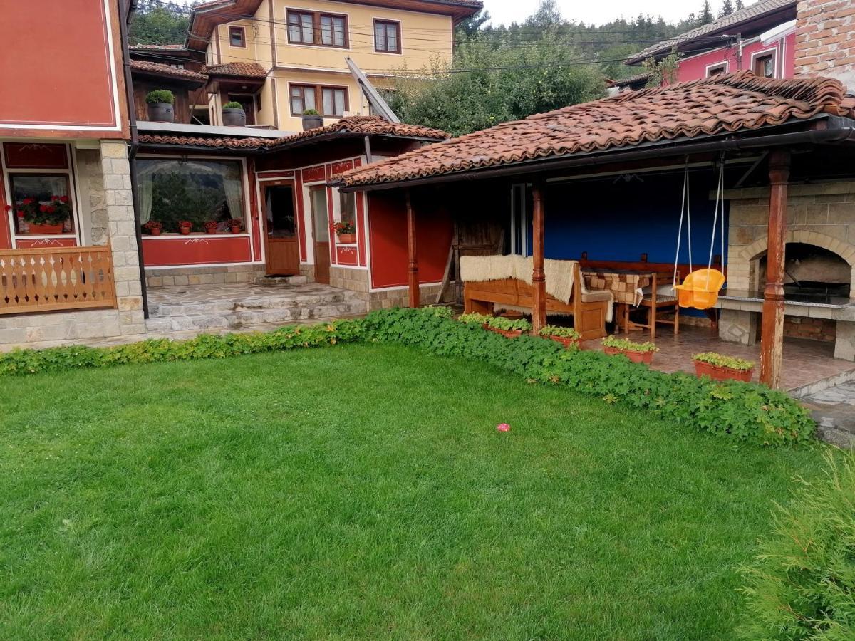 Радкината Къща Hotel โคปริฟชทิทซา ภายนอก รูปภาพ