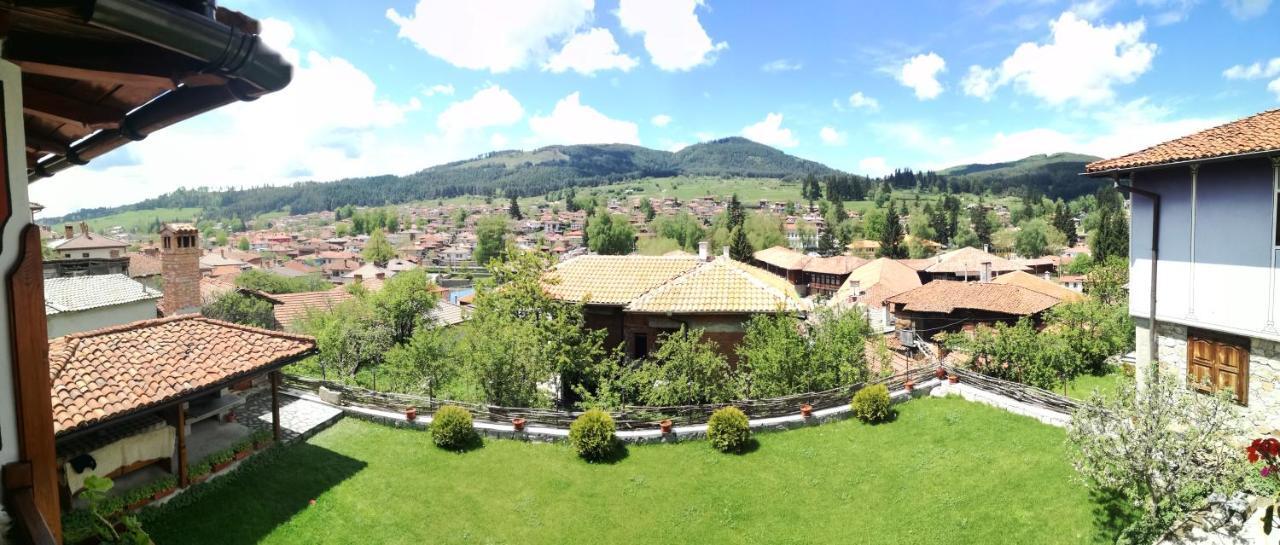 Радкината Къща Hotel โคปริฟชทิทซา ภายนอก รูปภาพ