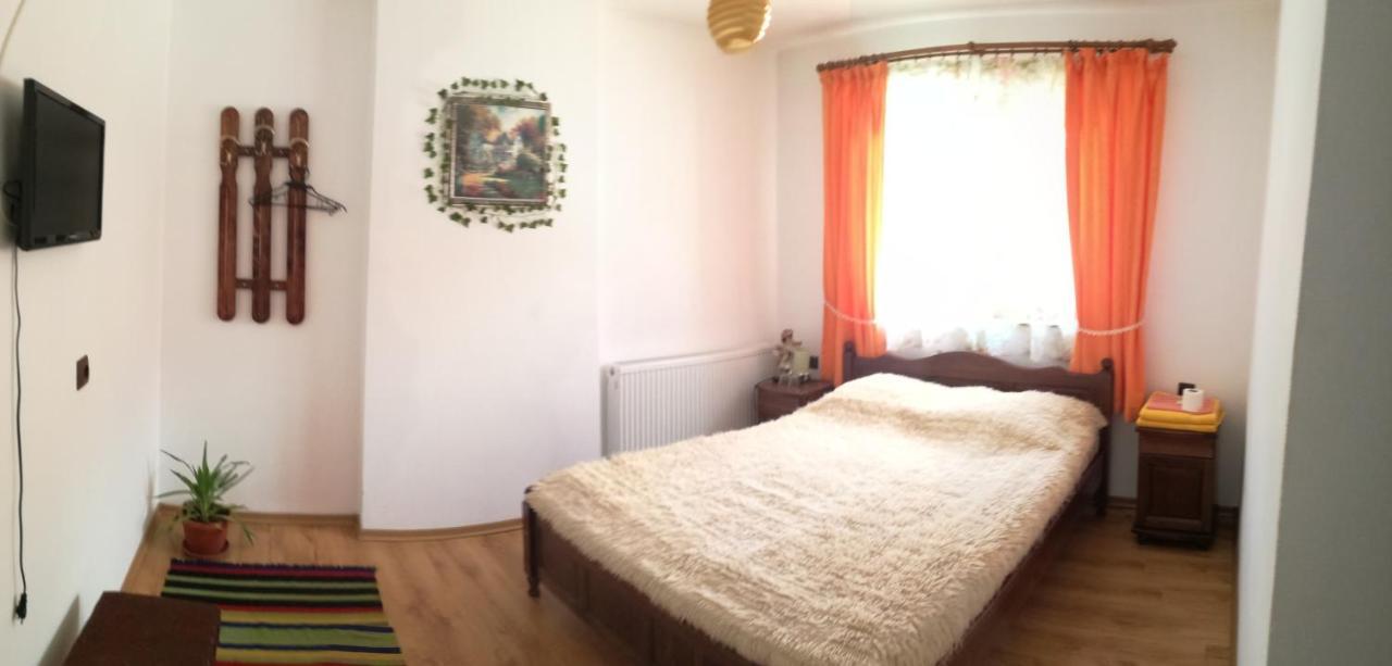 Радкината Къща Hotel โคปริฟชทิทซา ภายนอก รูปภาพ